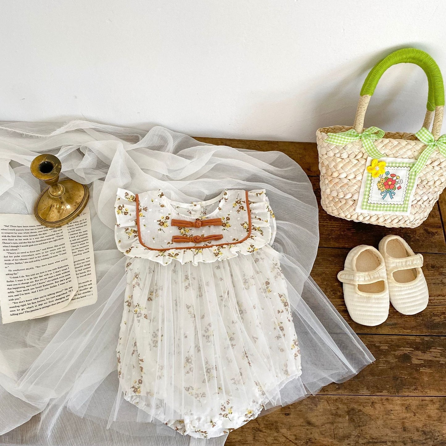 Baby Girl Flower Pattern Mesh Patched Design Sleeveless Onesies